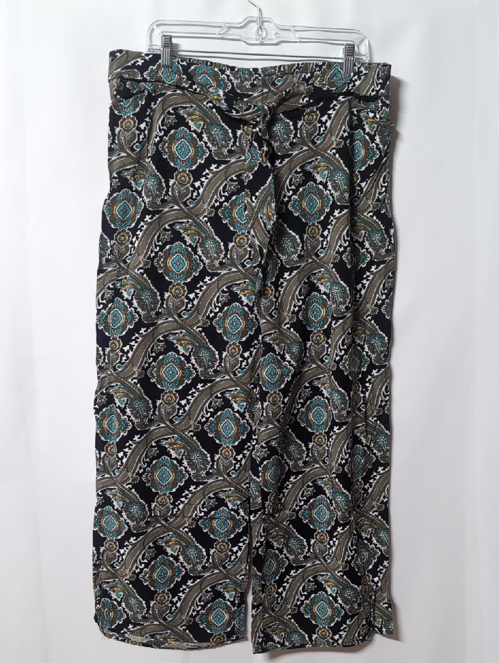 Wide Leg Paisley Print Pants